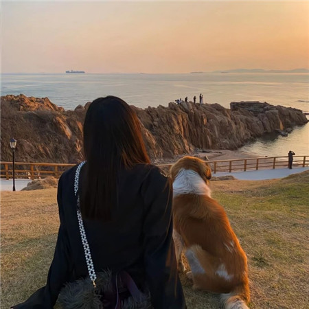 氛围感拉满的女生图片很迷人 可以不见但都要更好